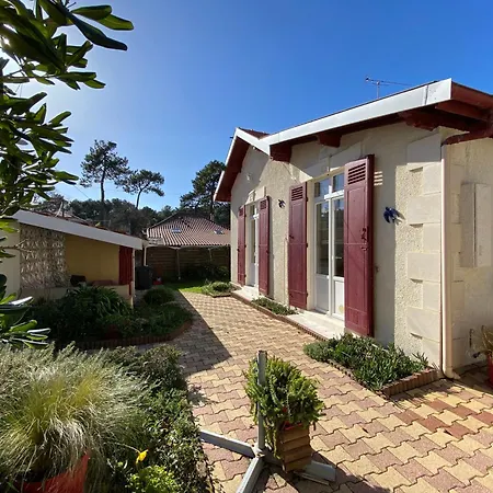 Maison Fleurie Quartier Calme 빌라 *