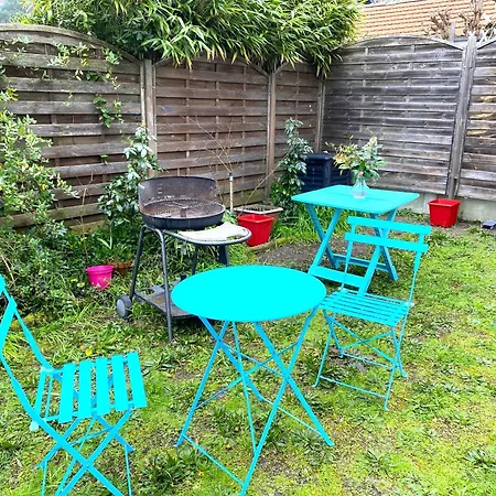 Maison Fleurie Quartier Calme *