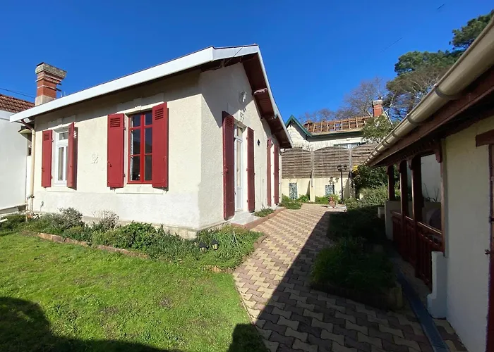 Maison Fleurie Quartier Calme Villa