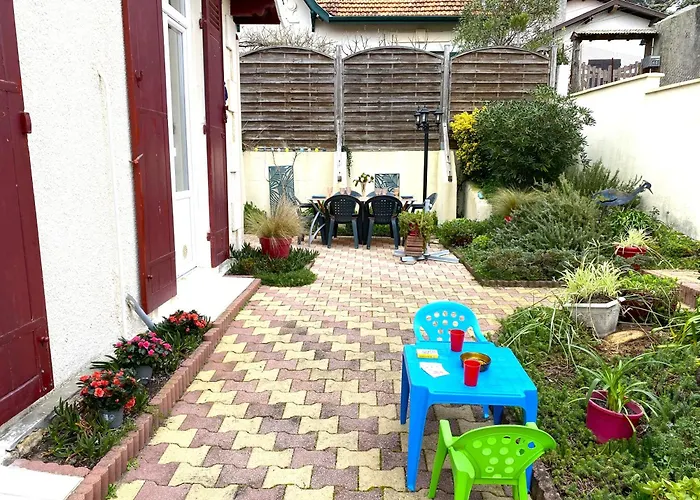 빌라 Maison Fleurie Quartier Calme 아르카숑